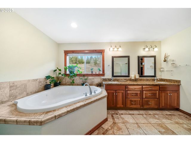 33678 MARYS RIVER ESTATES Rd, Philomath, OR 97370