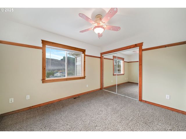 33678 MARYS RIVER ESTATES Rd, Philomath, OR 97370