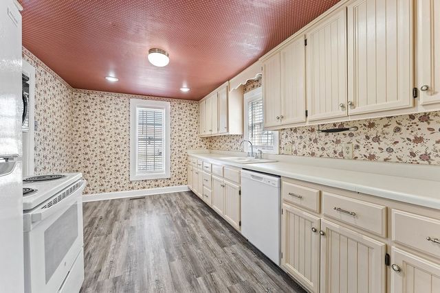 609 Jefferson Street, Bentonville, AR 72712