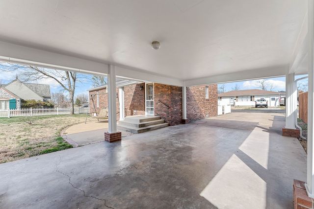 609 Jefferson Street, Bentonville, AR 72712