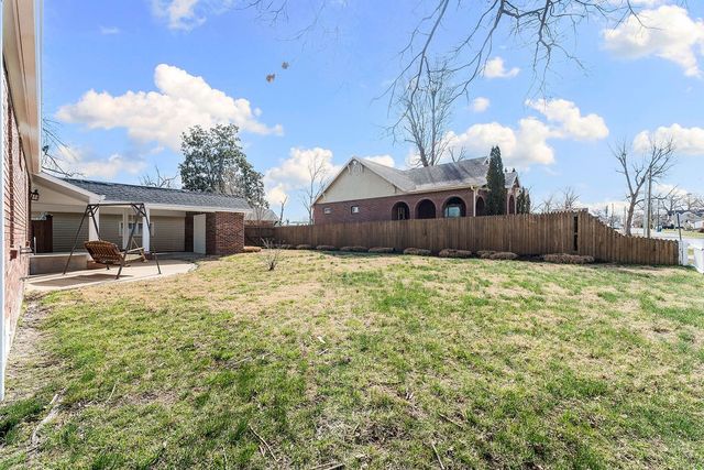 609 Jefferson Street, Bentonville, AR 72712
