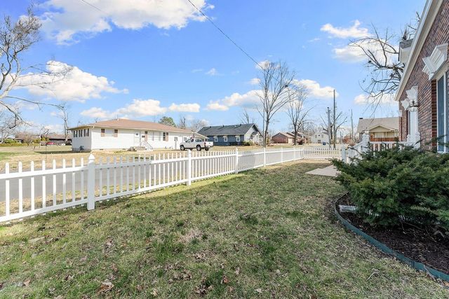 609 Jefferson Street, Bentonville, AR 72712