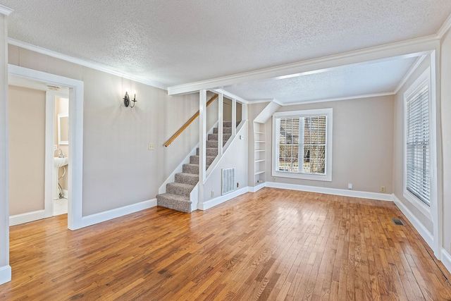 609 Jefferson Street, Bentonville, AR 72712