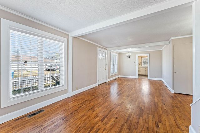 609 Jefferson Street, Bentonville, AR 72712