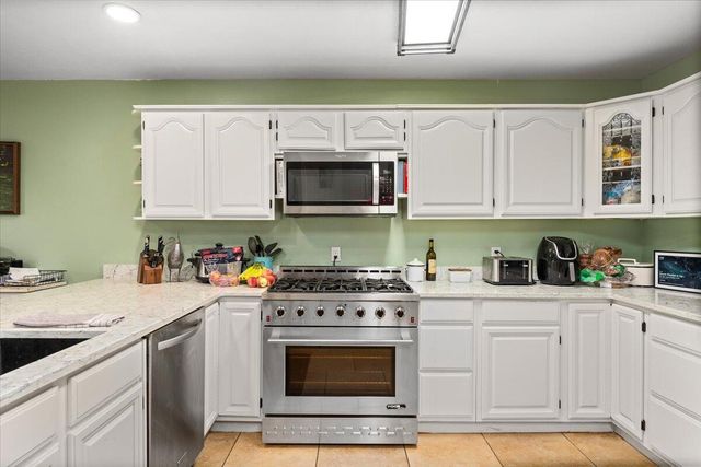 12500 Bailey Road, Redding, CA 96003