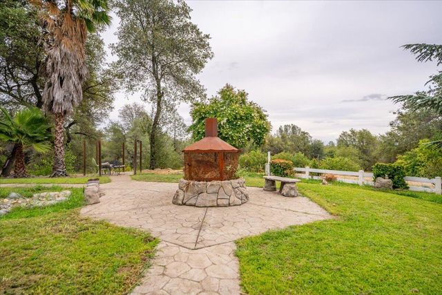 12500 Bailey Road, Redding, CA 96003