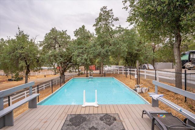 12500 Bailey Road, Redding, CA 96003