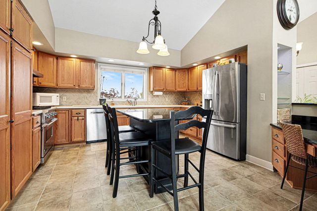 1335 N Silo Ridge Drive, Ann Arbor, MI 48108