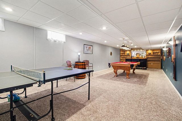 1335 N Silo Ridge Drive, Ann Arbor, MI 48108