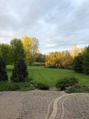 1335 N Silo Ridge Drive, Ann Arbor, MI 48108