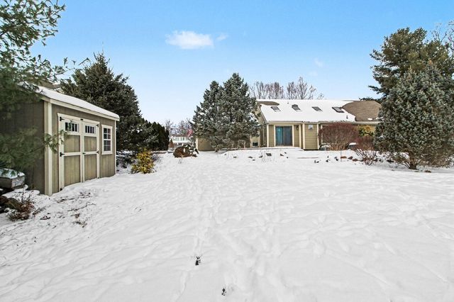 1335 N Silo Ridge Drive, Ann Arbor, MI 48108