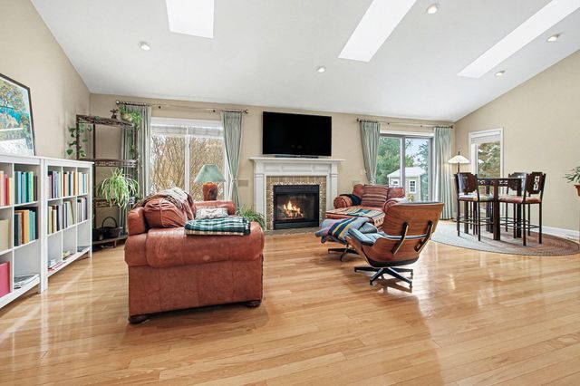 1335 N Silo Ridge Drive, Ann Arbor, MI 48108