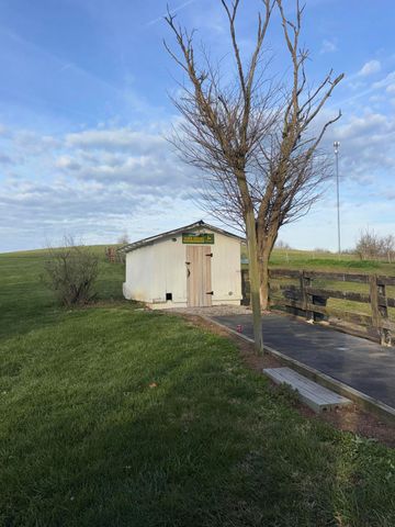 130 E Union Road, Carlisle, KY 40311
