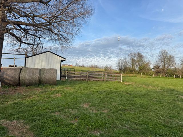 130 E Union Road, Carlisle, KY 40311