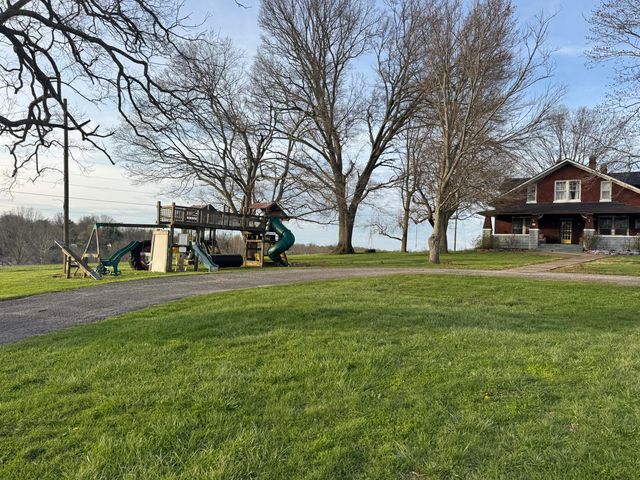 130 E Union Road, Carlisle, KY 40311