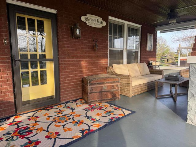 130 E Union Road, Carlisle, KY 40311