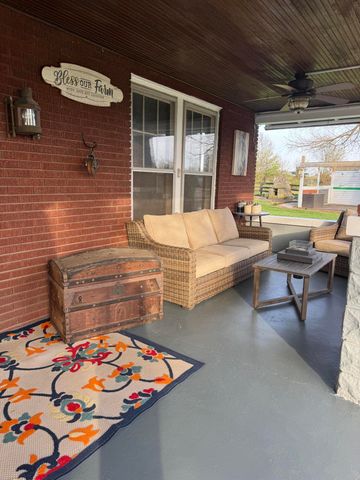 130 E Union Road, Carlisle, KY 40311