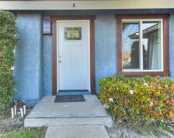 8585 Lampson Ave A, Garden Grove, CA 92841