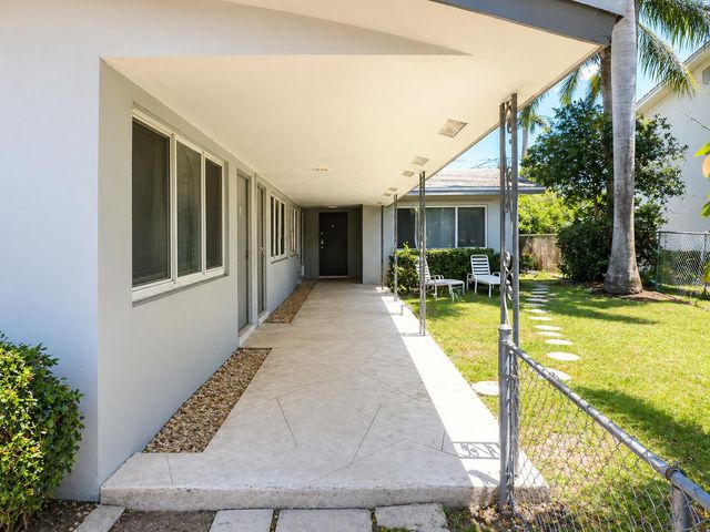 1100 NE 25th Avenue, Pompano Beach, FL 33062