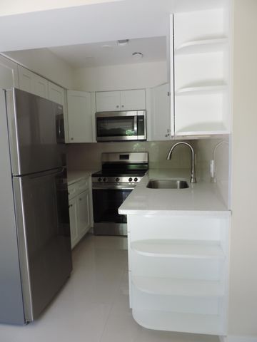 1100 NE 25th Avenue, Pompano Beach, FL 33062