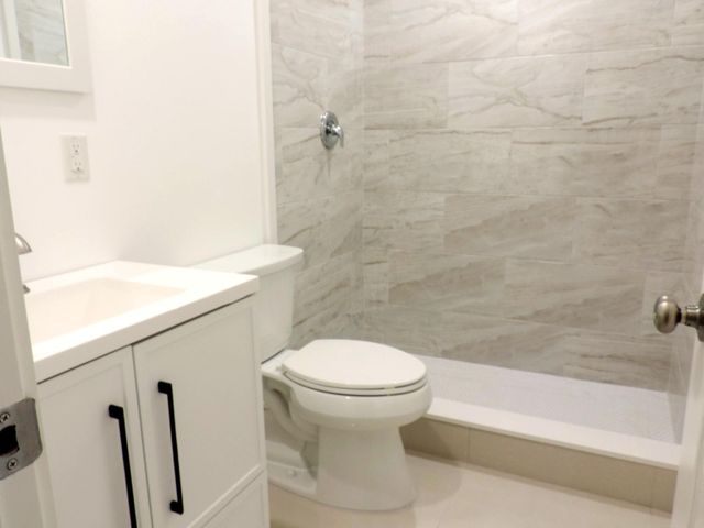 1100 NE 25th Avenue, Pompano Beach, FL 33062