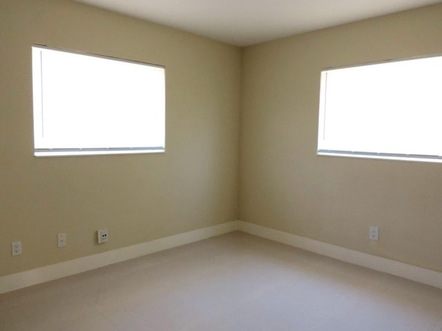 1100 NE 25th Avenue, Pompano Beach, FL 33062