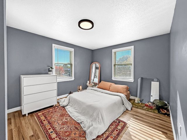 23 Iona Ave, Dracut, MA 01826