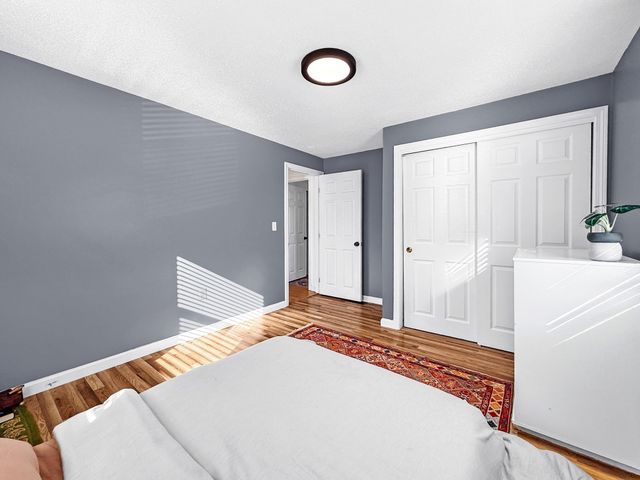 23 Iona Ave, Dracut, MA 01826