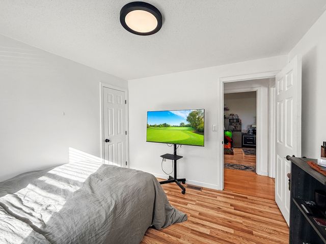 23 Iona Ave, Dracut, MA 01826