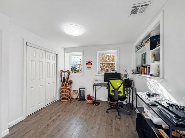 23 Iona Ave, Dracut, MA 01826