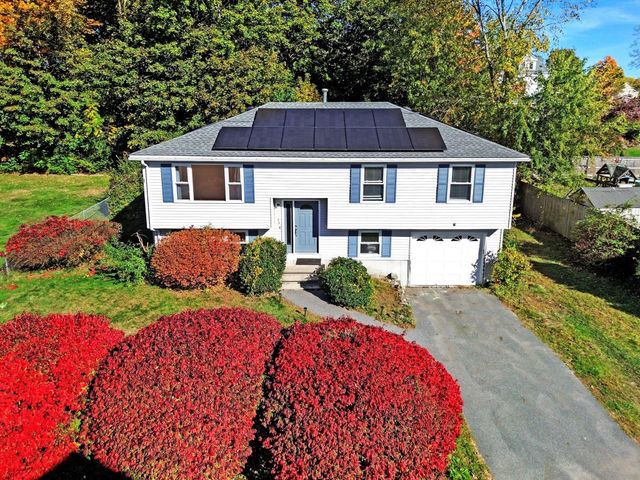 23 Iona Ave, Dracut, MA 01826