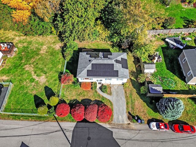 23 Iona Ave, Dracut, MA 01826