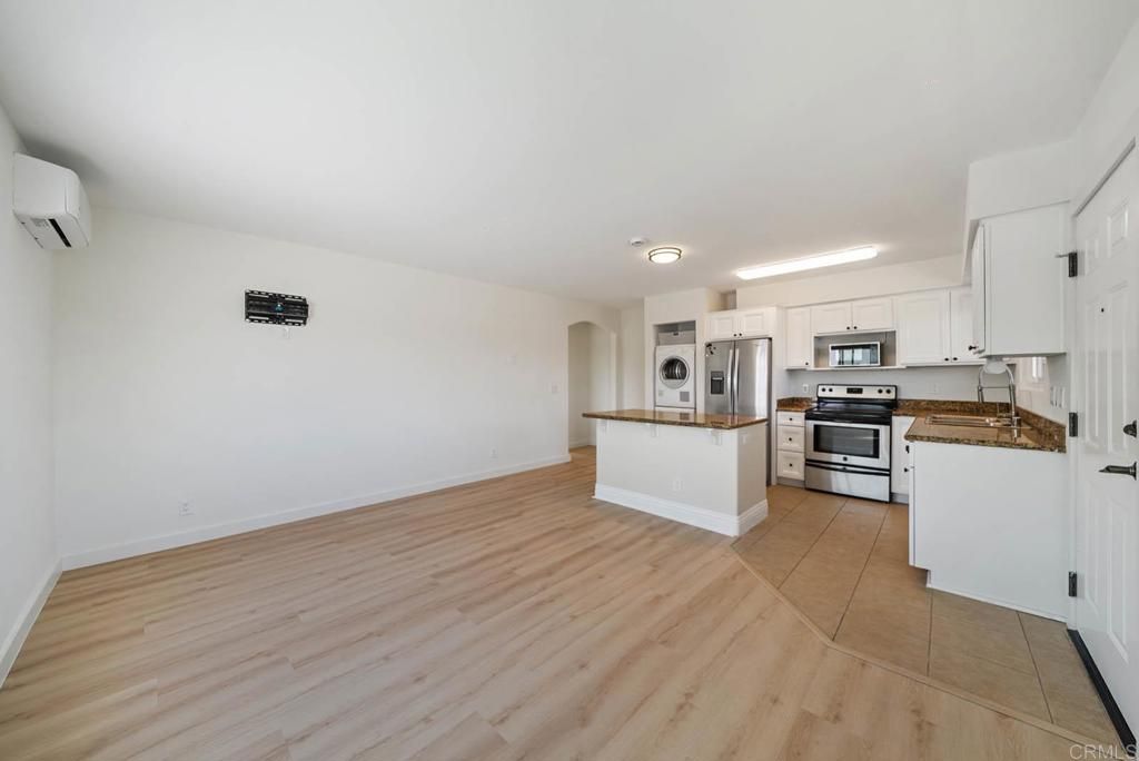 4426 Temecula St 6, San Diego, CA 92107 — photo 4