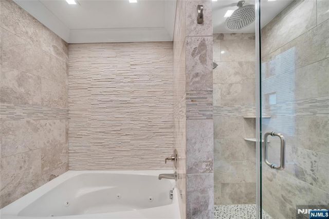 516 Undercliff Avenue, Edgewater, NJ 07020