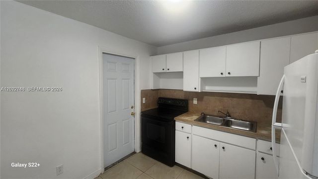 2395 NW 82nd St 2395, Miami, FL 33147