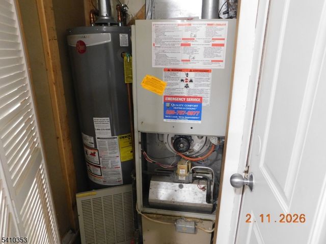 128 College View Dr, Hackettstown Town, NJ 07840