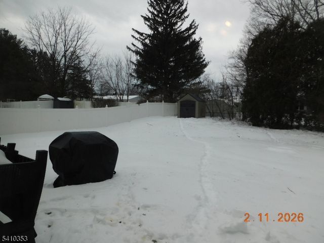 128 College View Dr, Hackettstown Town, NJ 07840