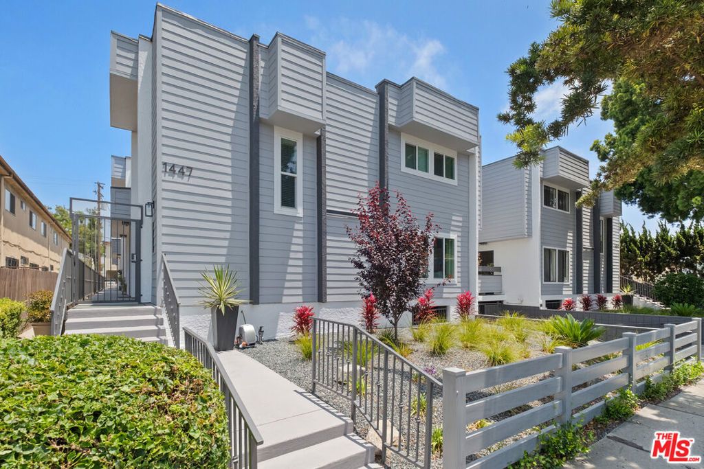 Image 1 of property listing at 1447 26th Street C, Santa Monica, CA 90404