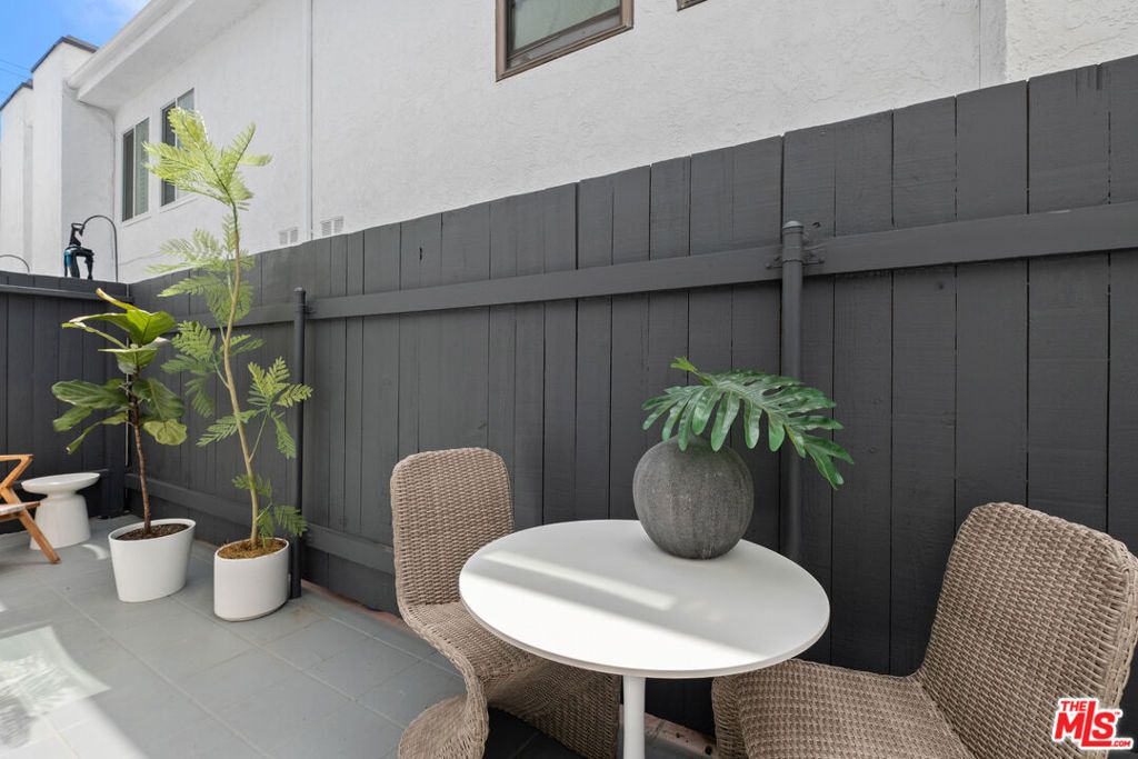 Image 21 of property listing at 1447 26th Street C, Santa Monica, CA 90404