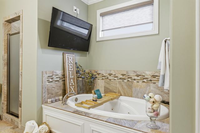 5956 WINDSOR FALLS LOOP, Arlington, TN 38002