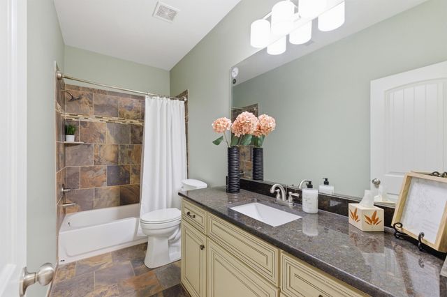 5956 WINDSOR FALLS LOOP, Arlington, TN 38002