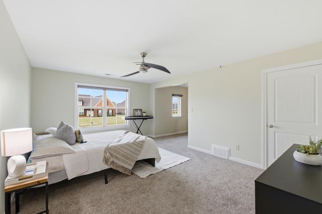 5956 WINDSOR FALLS LOOP, Arlington, TN 38002