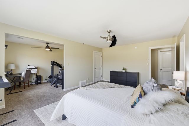 5956 WINDSOR FALLS LOOP, Arlington, TN 38002