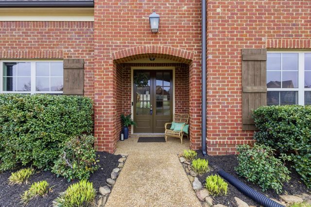 5956 WINDSOR FALLS LOOP, Arlington, TN 38002