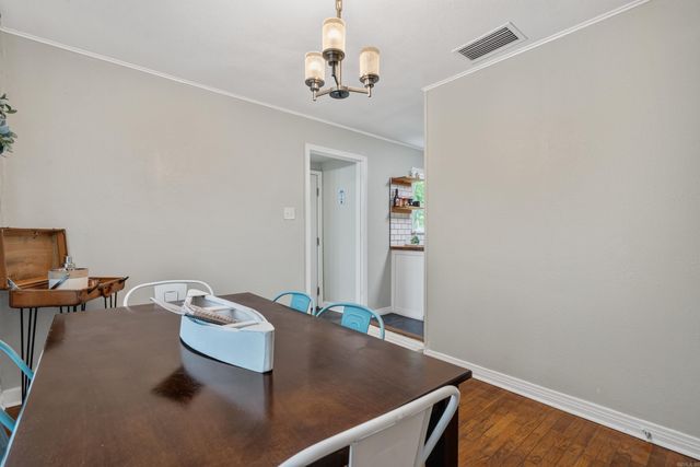 327 Pine Street, Hot Springs, AR 71901