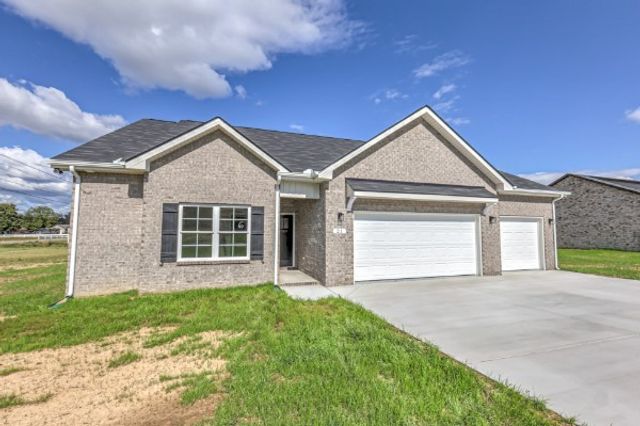 21 Bartow St, Decherd, TN 37324