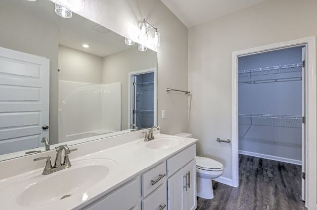 21 Bartow St, Decherd, TN 37324