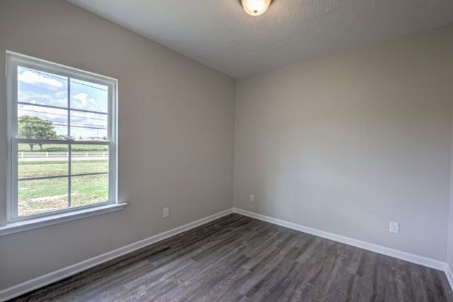 21 Bartow St, Decherd, TN 37324