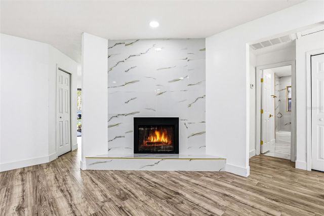 10217 N PAWNEE AVENUE, Tampa, FL 33617