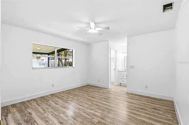 10217 N PAWNEE AVENUE, Tampa, FL 33617